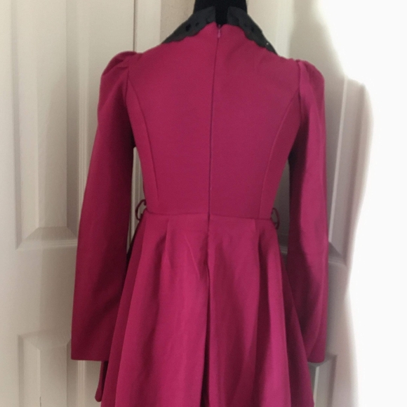 Beautiful maroon long sleeve dress - Picture 2 of 8